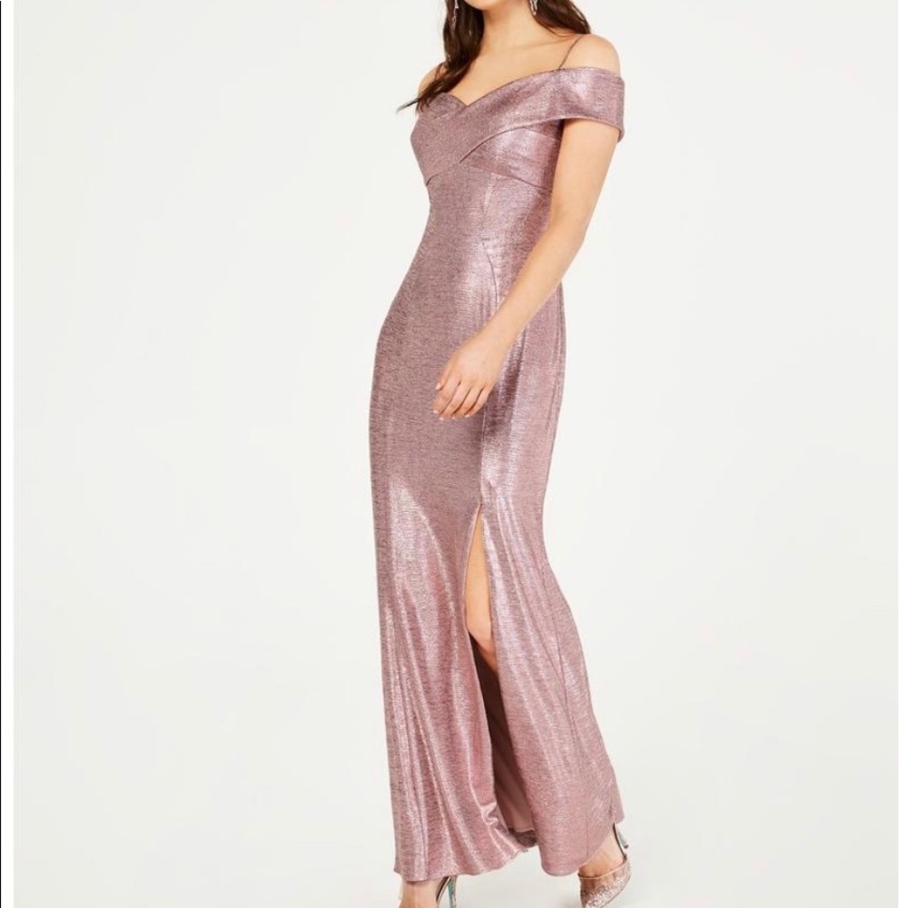 Night Way Cold Shoulder Foil Gown